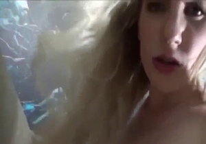 Fucking my horny mommy from behind as she love